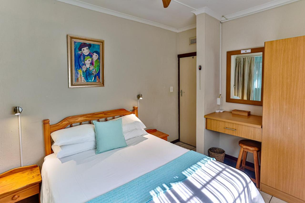 Zuider Zee Guest House Баллито Экстерьер фото