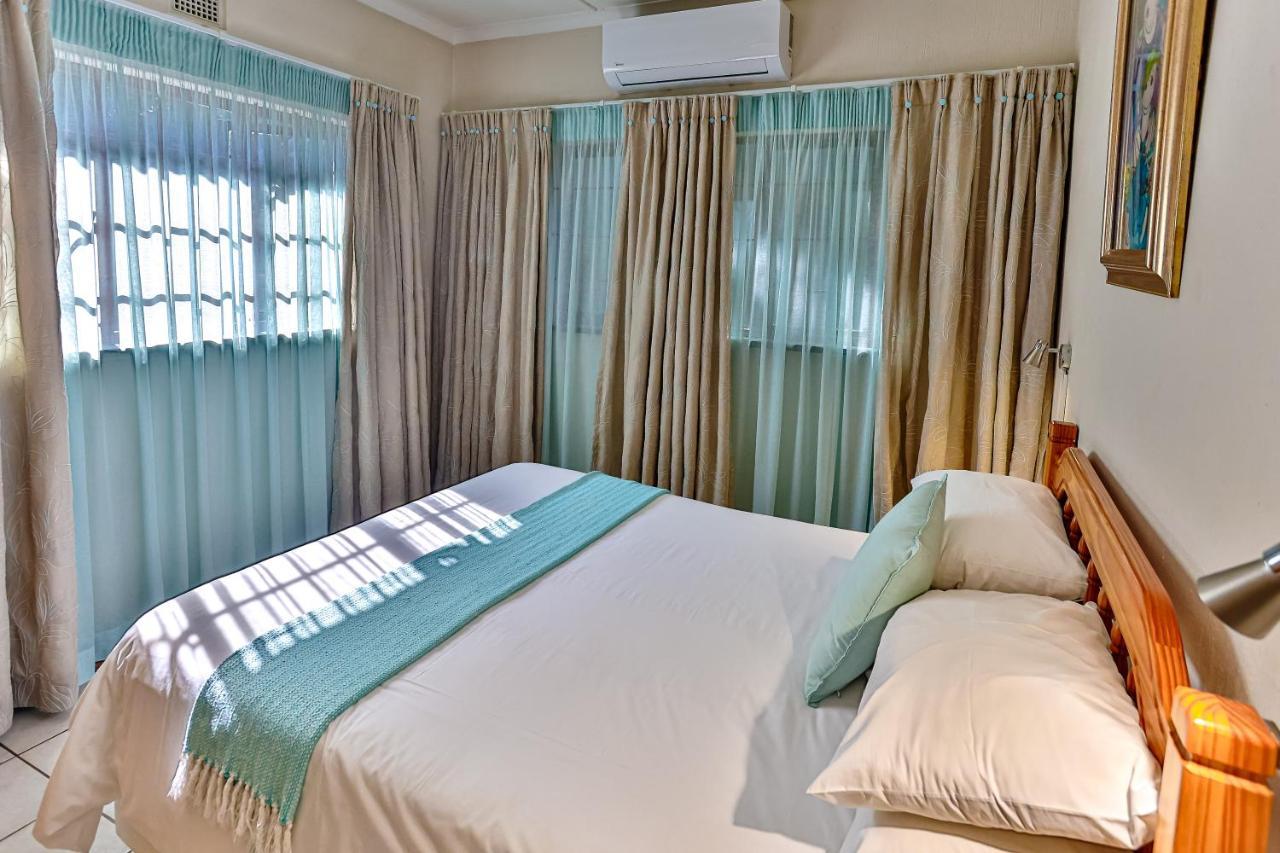 Zuider Zee Guest House Баллито Экстерьер фото